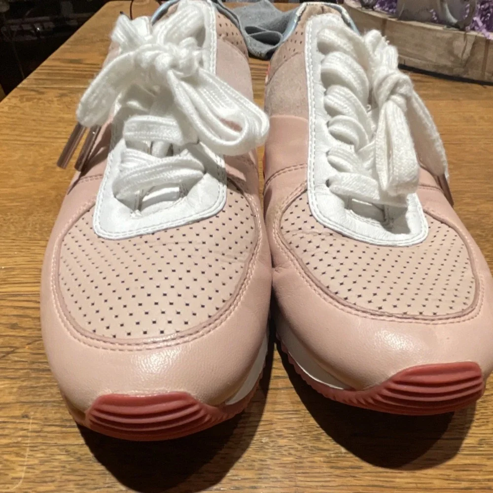 Michael Kors Pink White Red Blue Cushioned Lace-Up Low Top Women's Sneakers